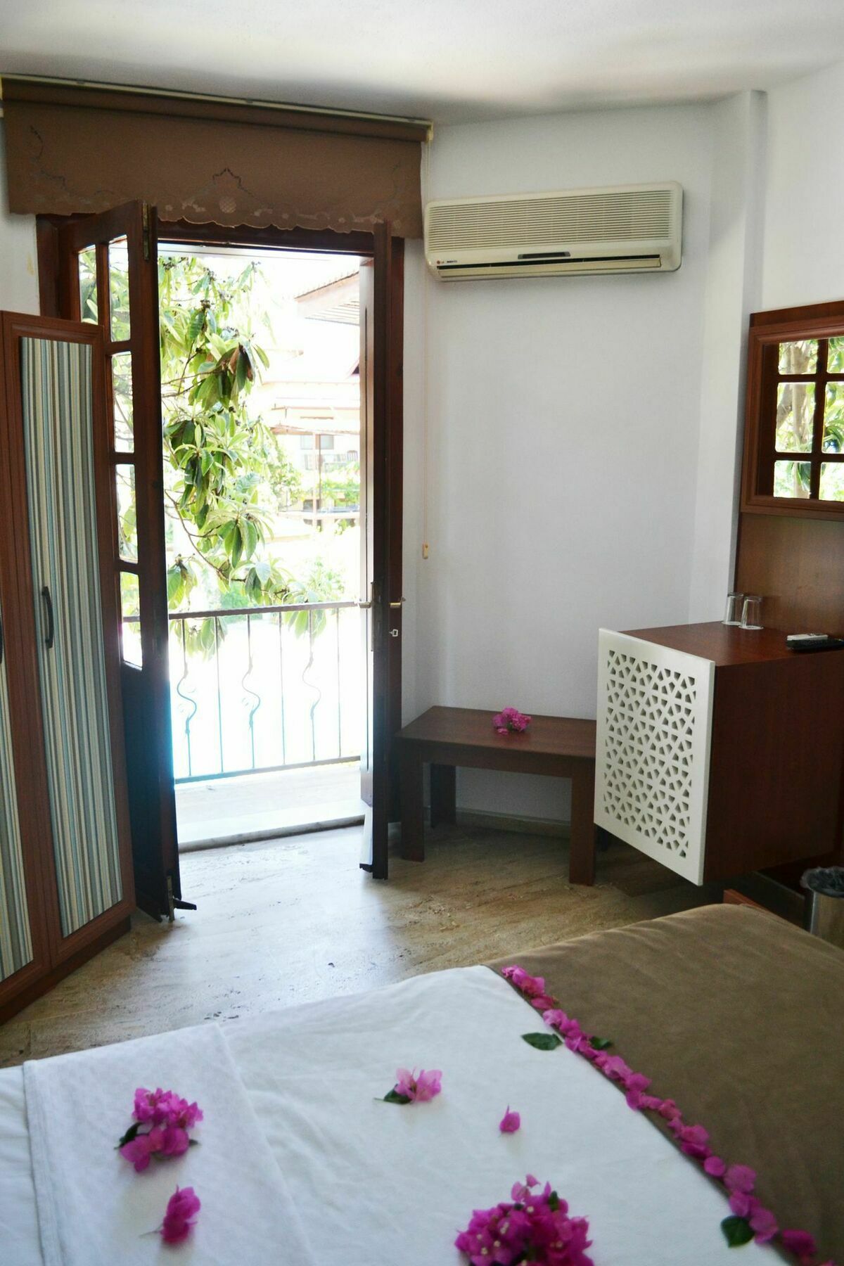 Oskay Hotel داليان المظهر الخارجي الصورة